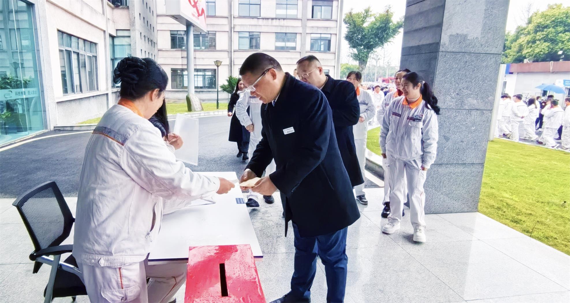 http://qiniu.cloudhong.com/image_2025-04-30_6811842971118.jpg